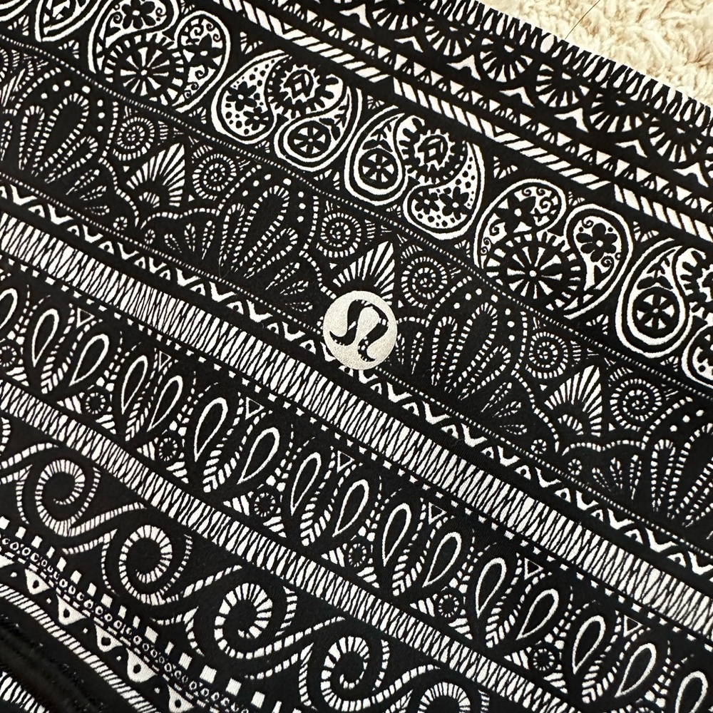 Lululemon Hi Rise Wunder Unders (Tight Entwined)